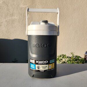NEW Igloo Half Gallon Tumbler Jug Cooler Beverage Container Thermos 1/2 Gallon S